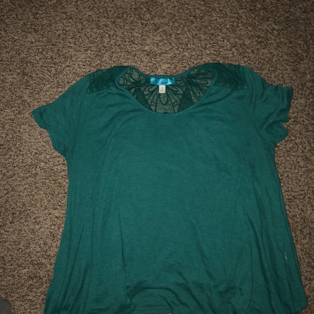 Swingy dressy shirt